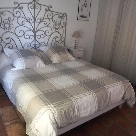 Mas Sicard Chambre D'Hotes En Camargue Arles Eksteriør billede